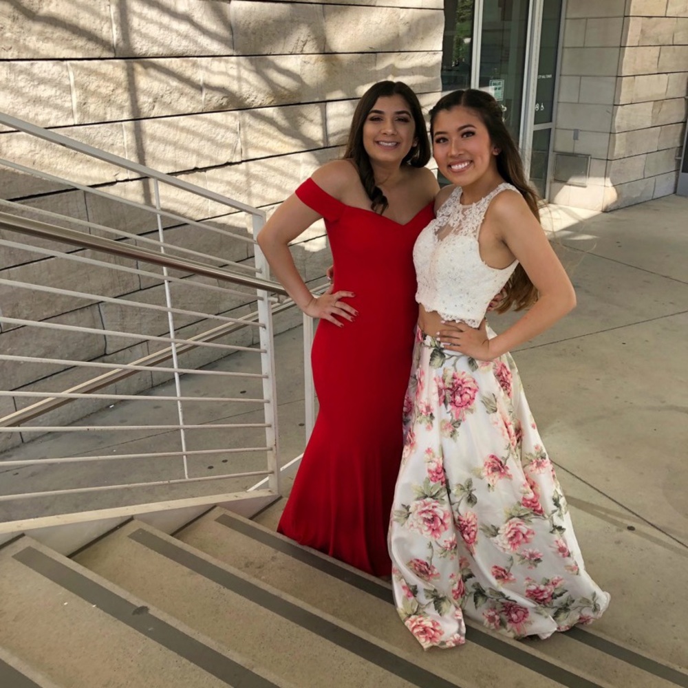 JOVANI PROM DRESS - Picture 2 of 2